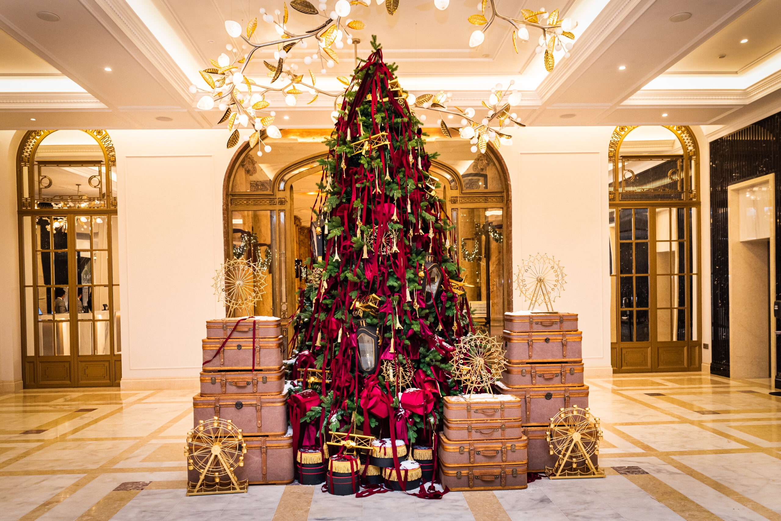 Tree Lighting event at Athenee Palace